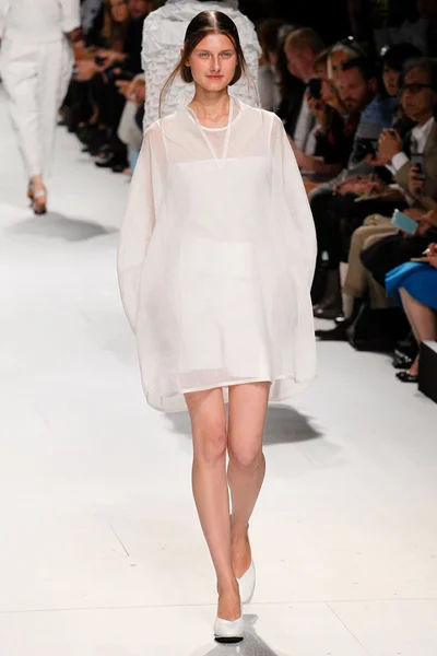 Look 7